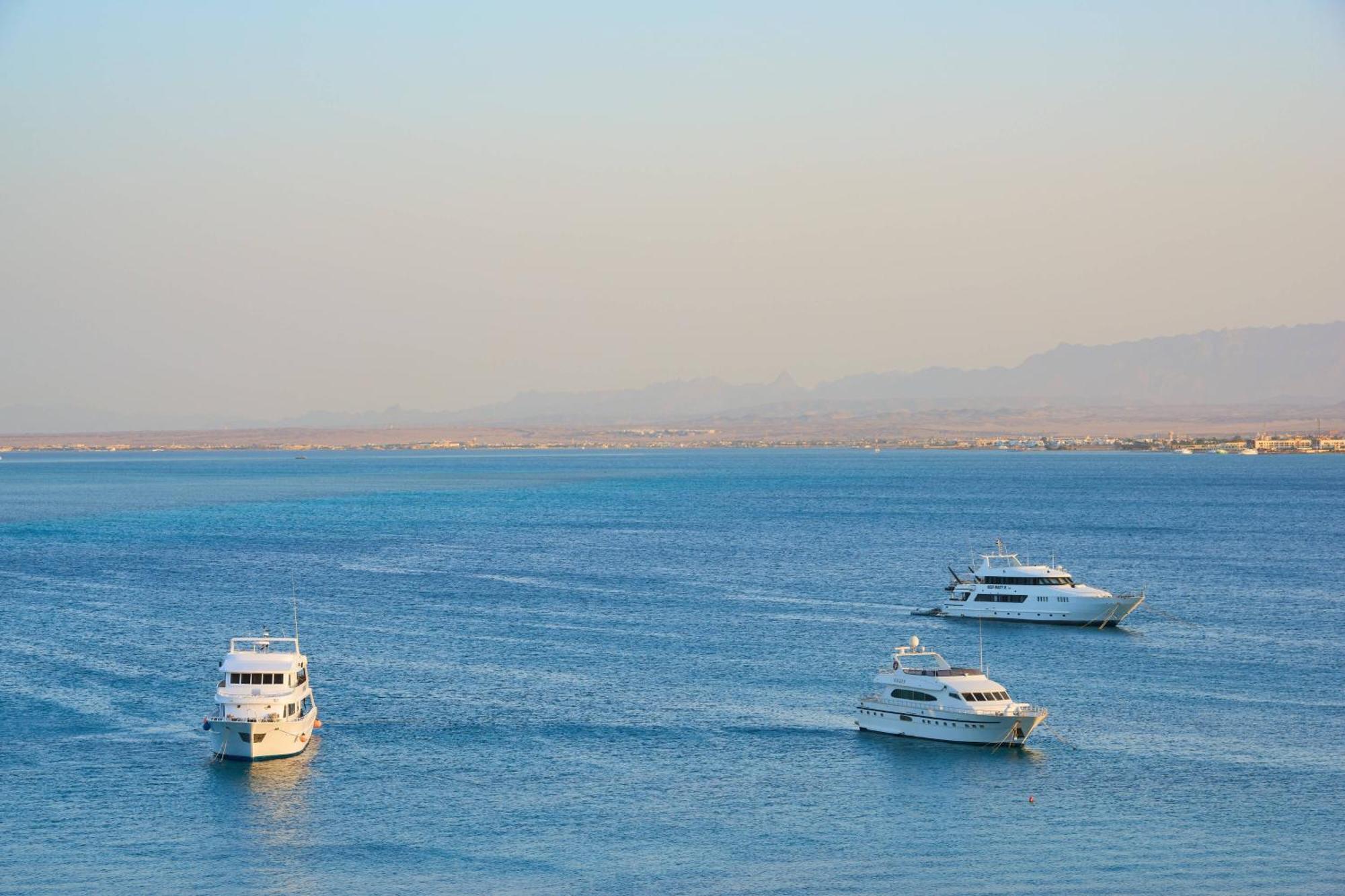 Hurghada Marriott Beach Resort Exterior photo